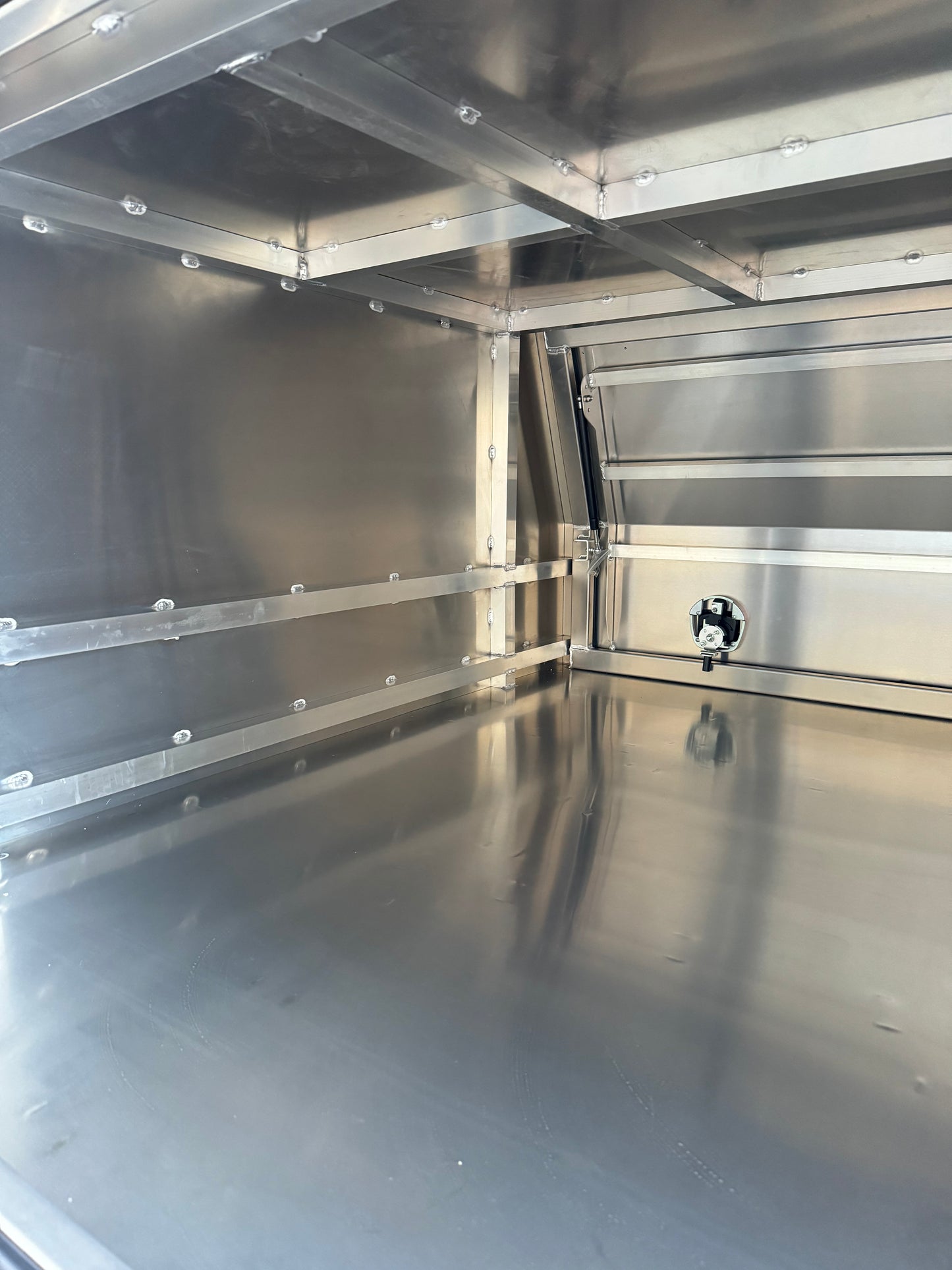 1600mm 3/D Aluminum Canopy