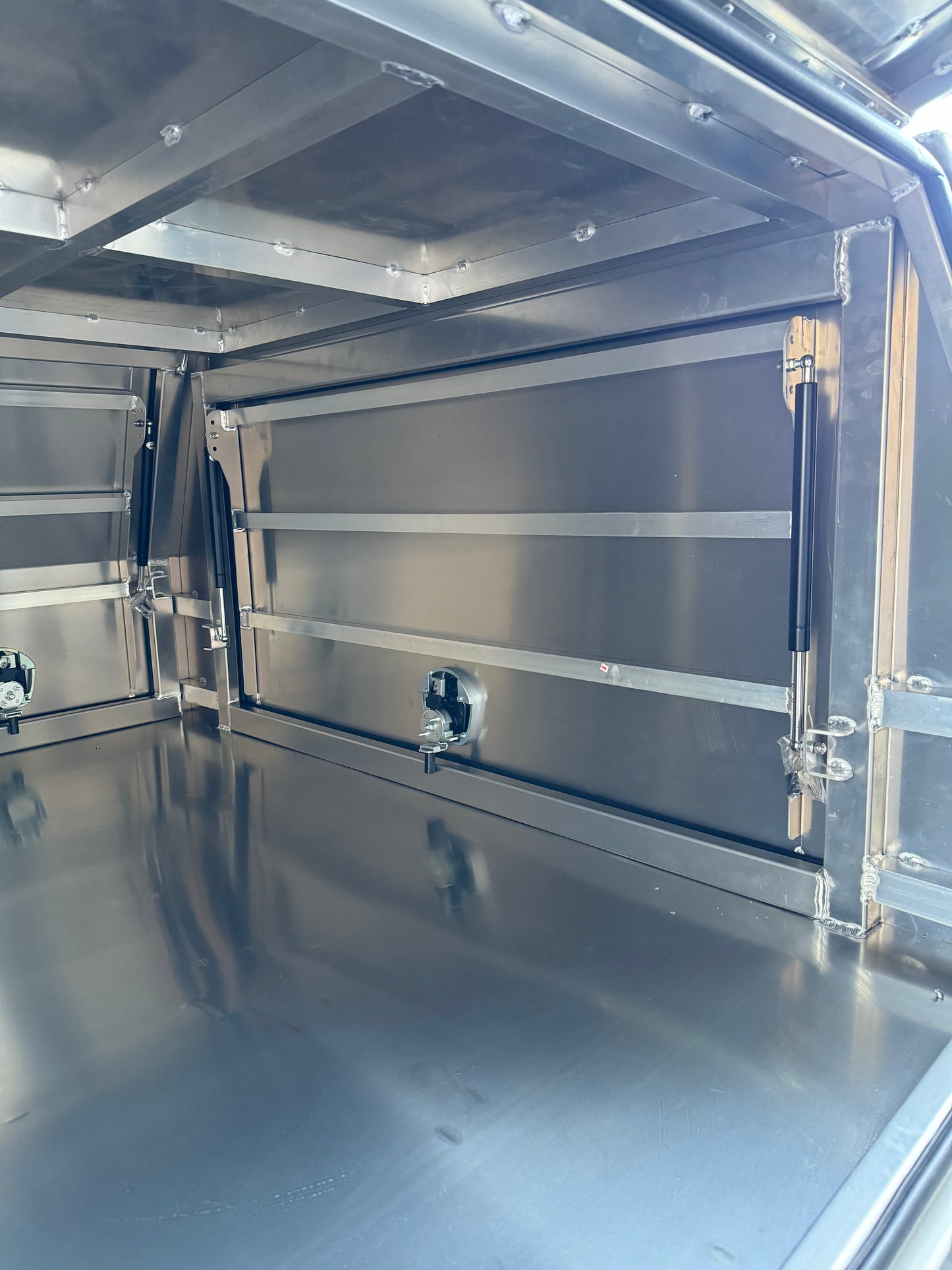 1600mm 3/D Aluminum Canopy