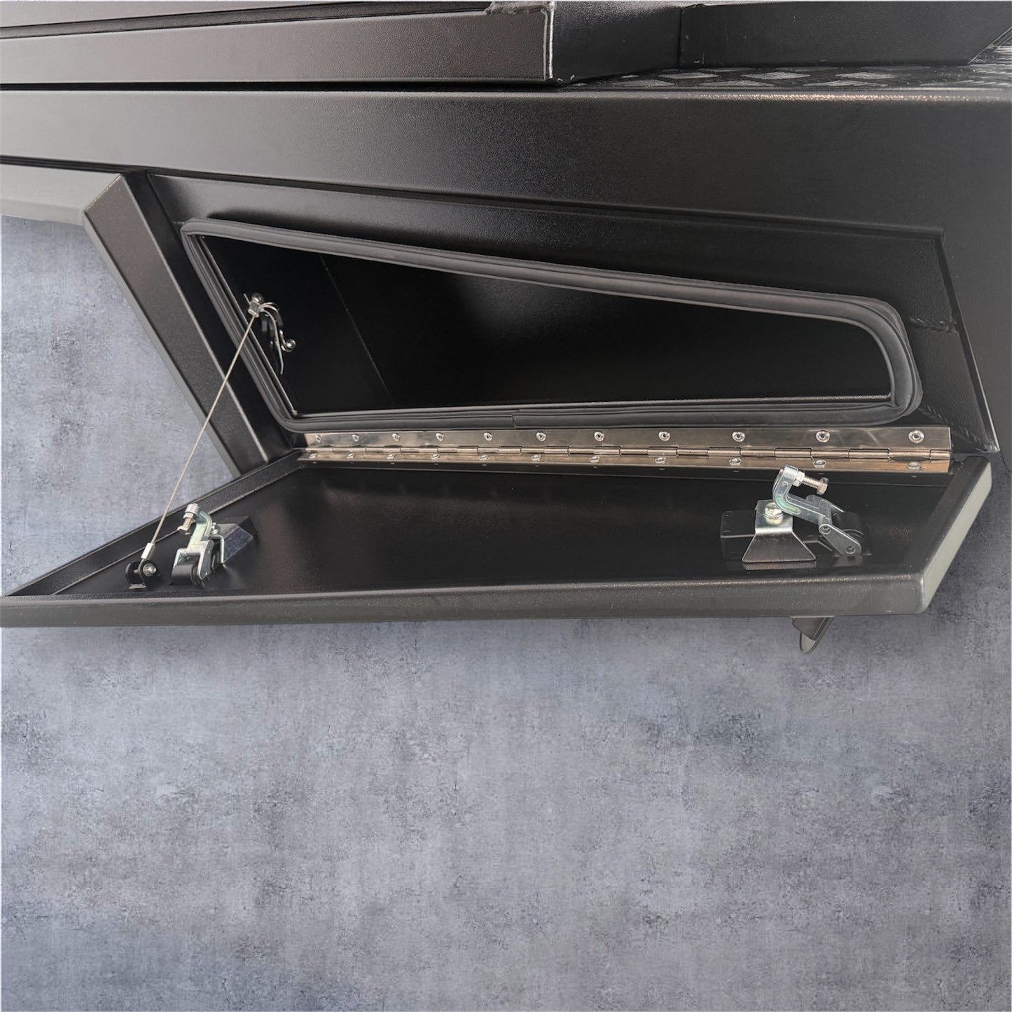 Under Tray Toolbox